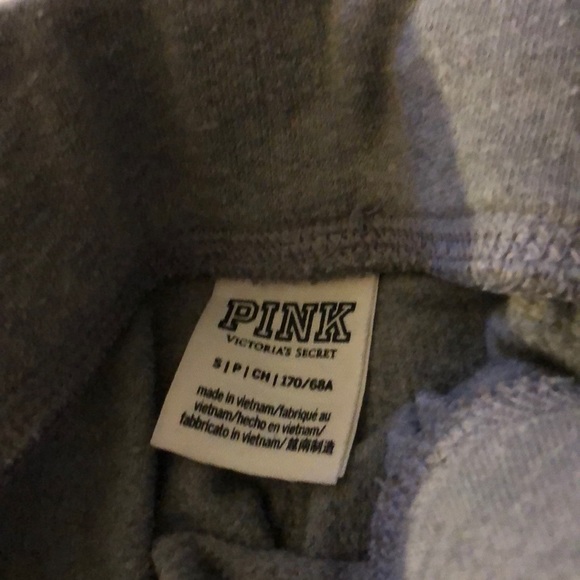 Shorts - Picture 3 of 7